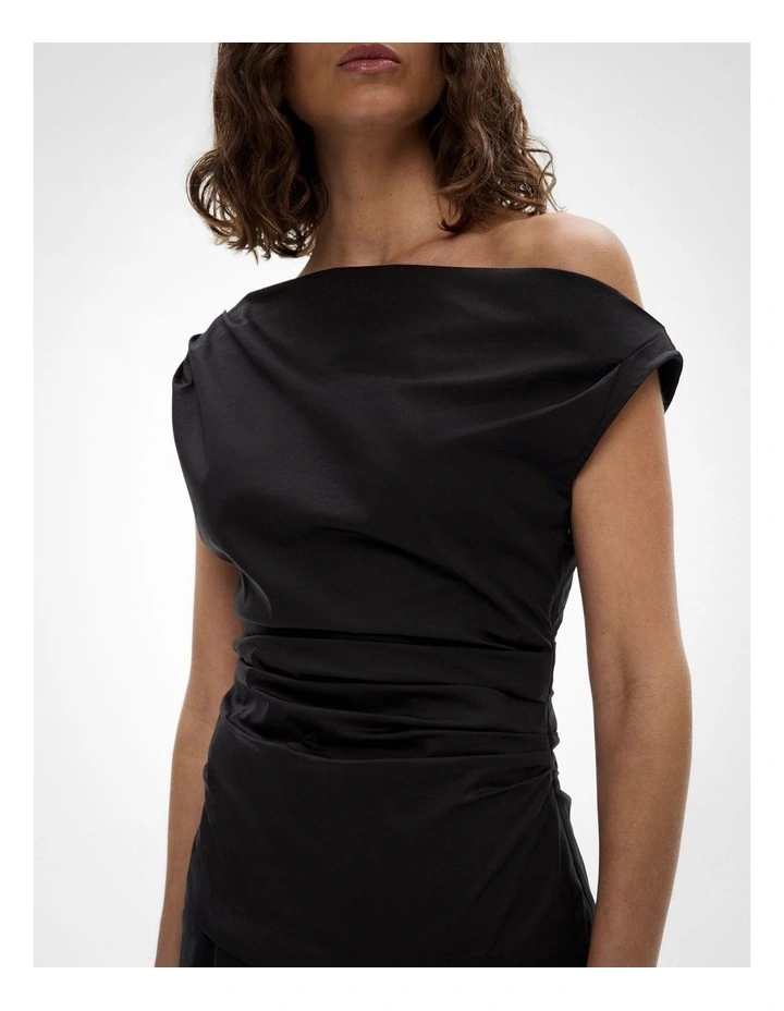 Asymmetric Shoulder Top in Black image 4