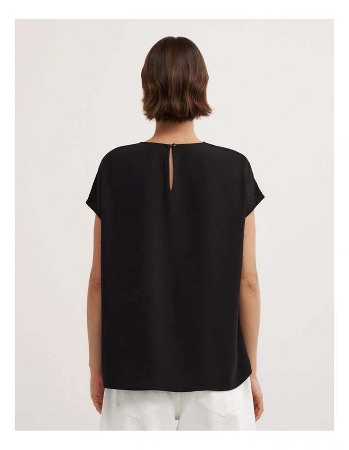 Crepe T-shirt in Black image 4