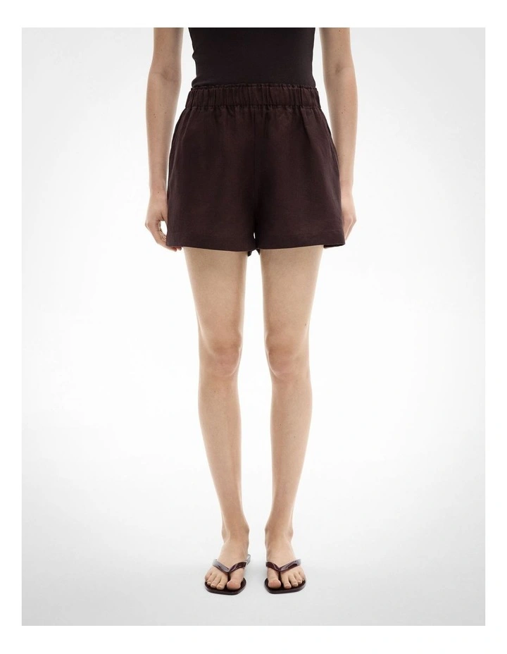 Pull On Linen Shorts in Espresso image 2