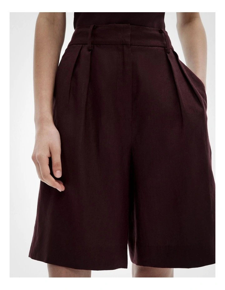 Linen Bermuda Shorts in Fig image 3