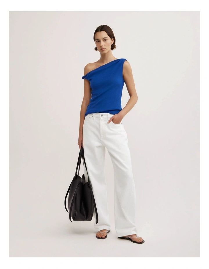 Twist Asymmetric Top in Cobalt image 2