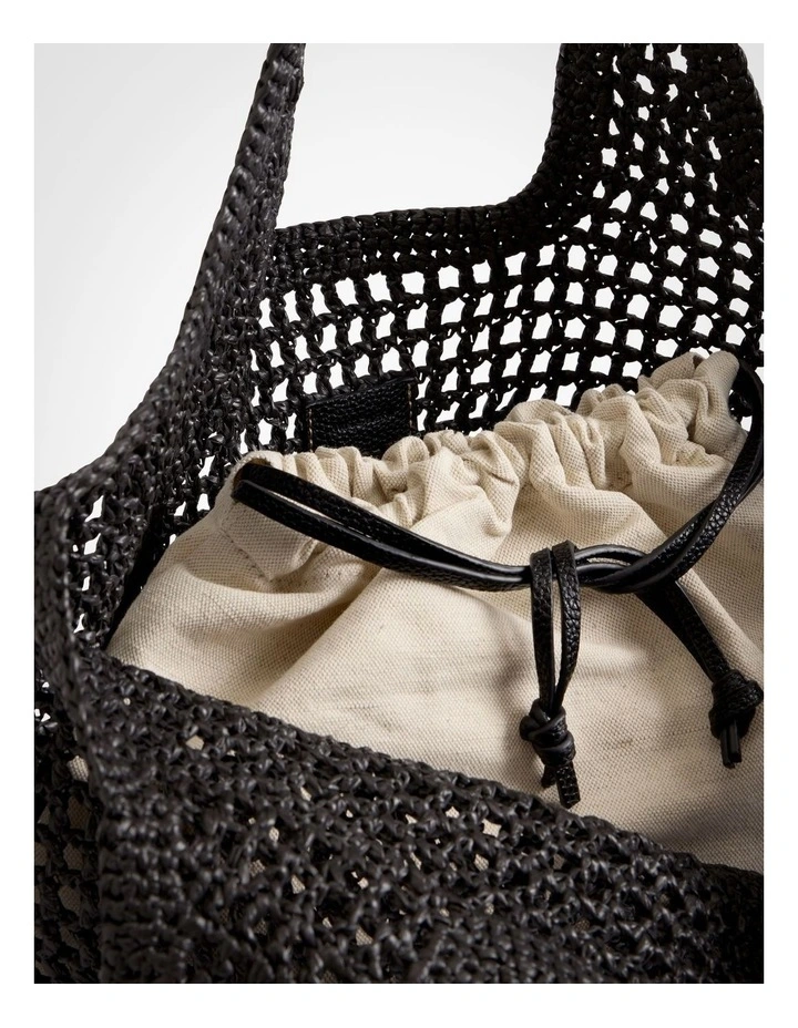 Lisa Tote Bag in Black image 4