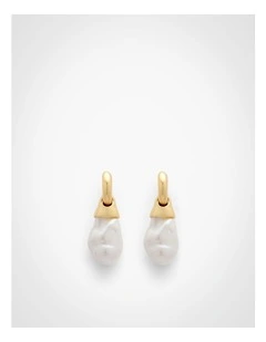 Mira Hoop Earrings in Gold