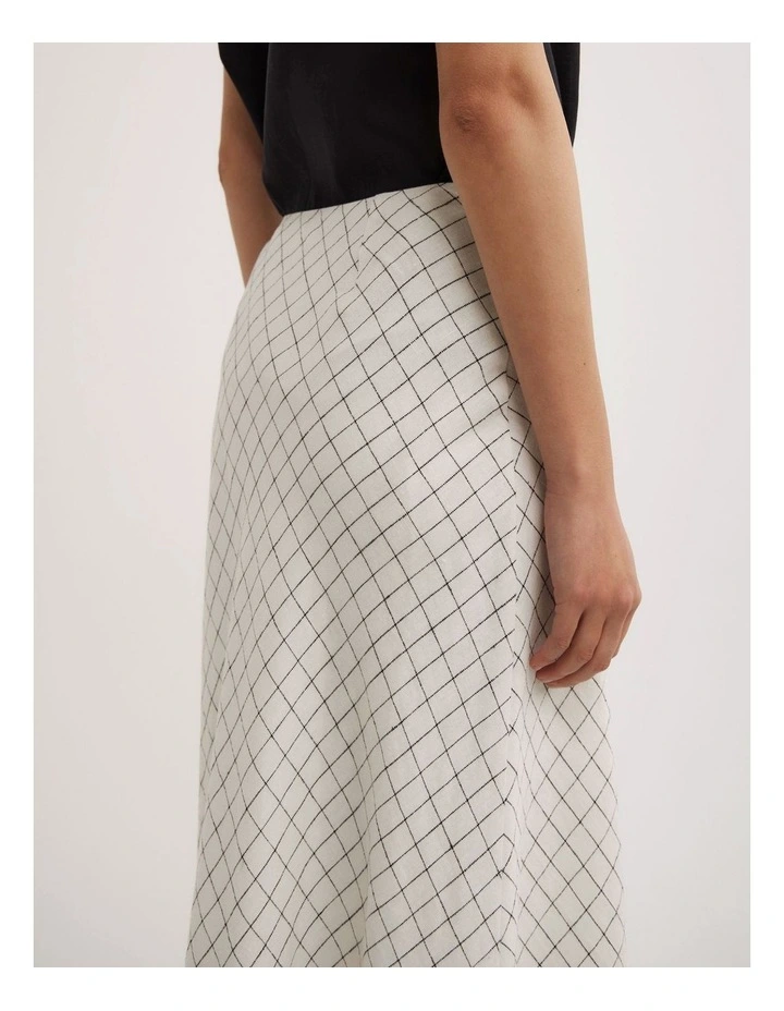 Bias Linen Slip Skirt in Yd Check image 3