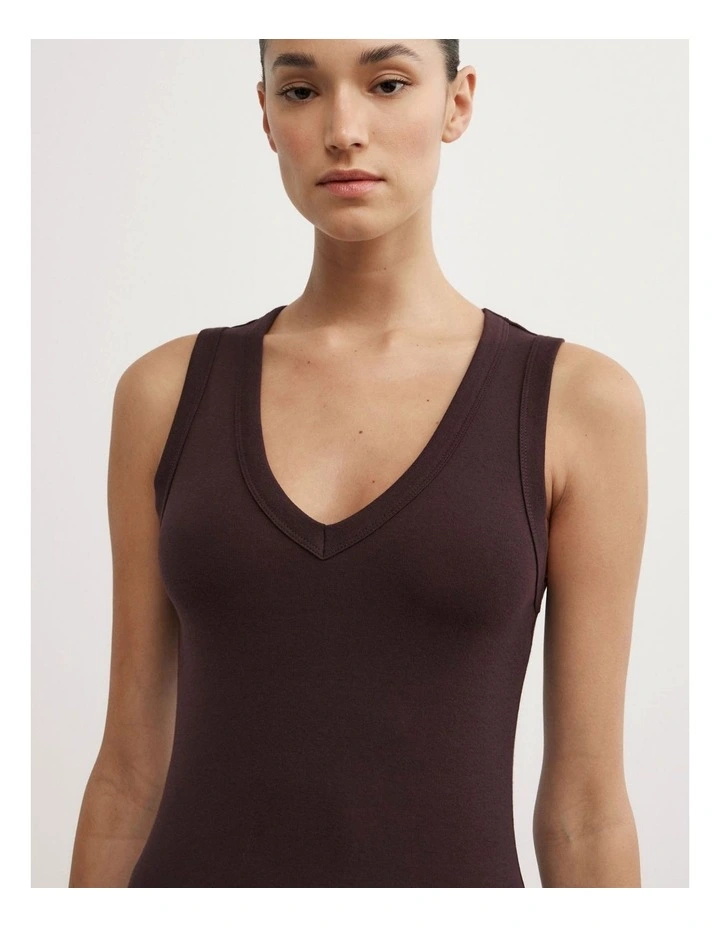 Fine Rib V Neck Tank in Espresso image 3