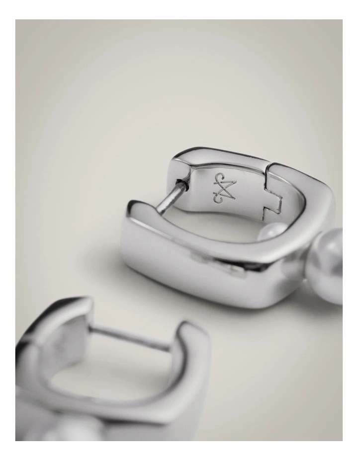 Lou Hoop Earrings in Silver image 3