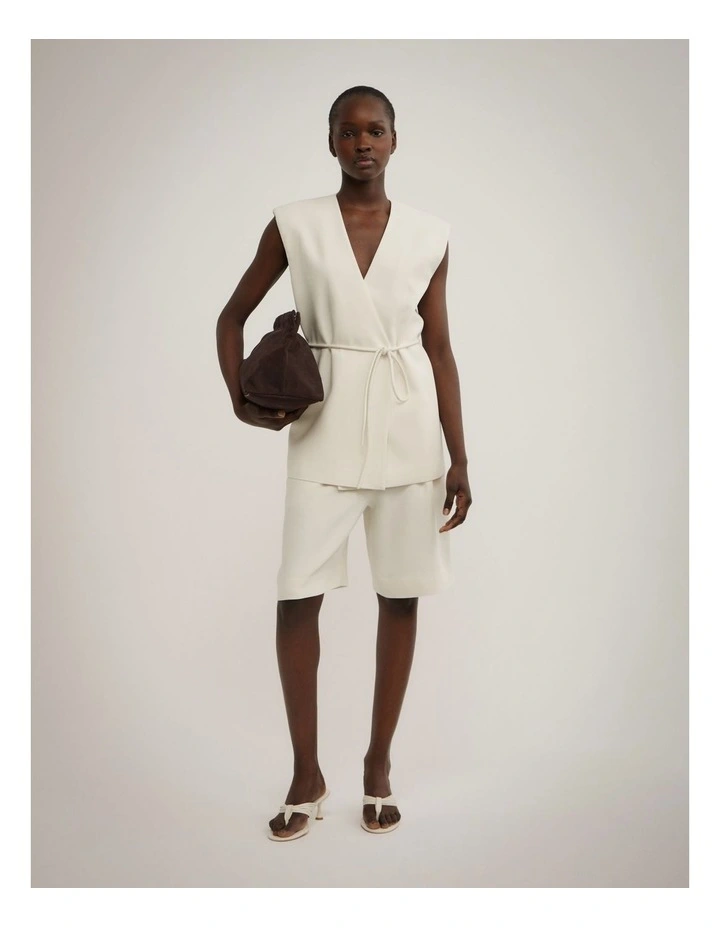 Anna Heels in Chalk image 2