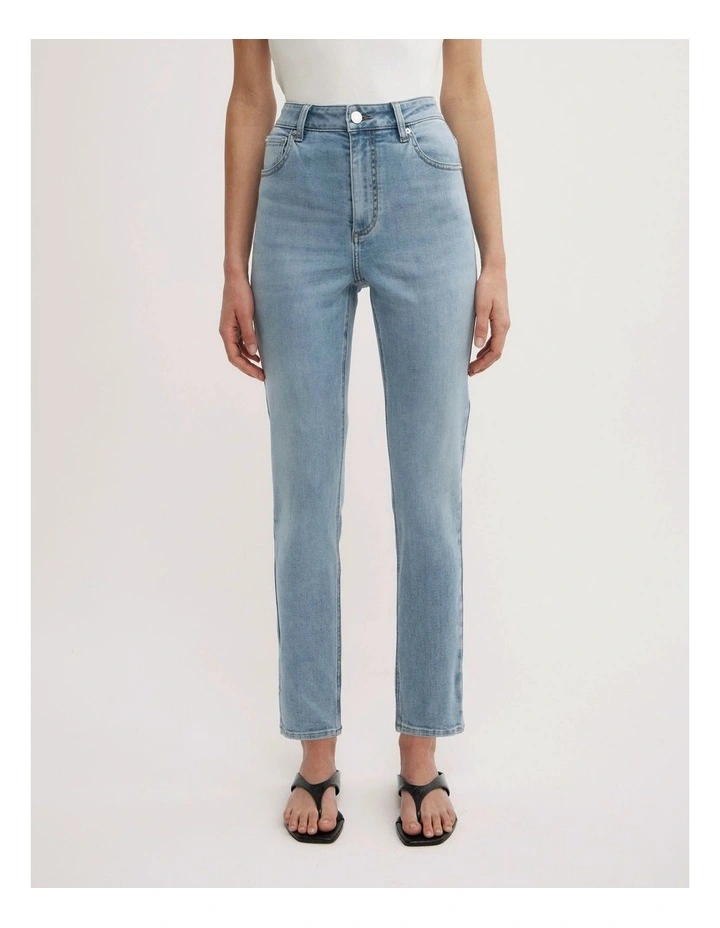 Skinny Jeans in Light Blue Wash image 1