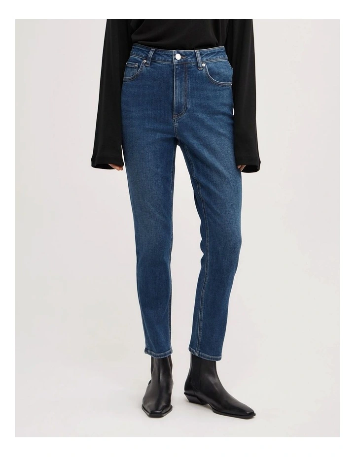 Skinny Jeans in Mid Blue image 2