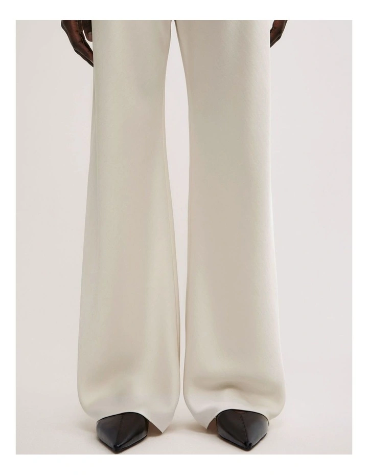 Clean Bias Pants in Vanilla image 6