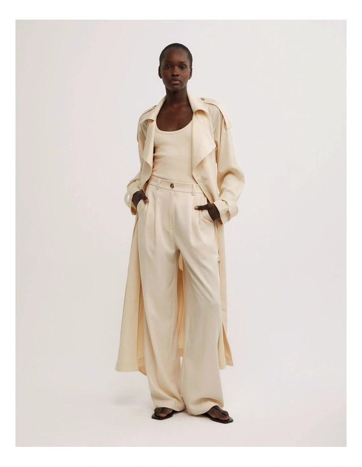 Fluid Tencel Pant in Butter image 3