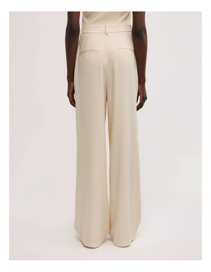 Fluid Tencel Pant in Butter image 5