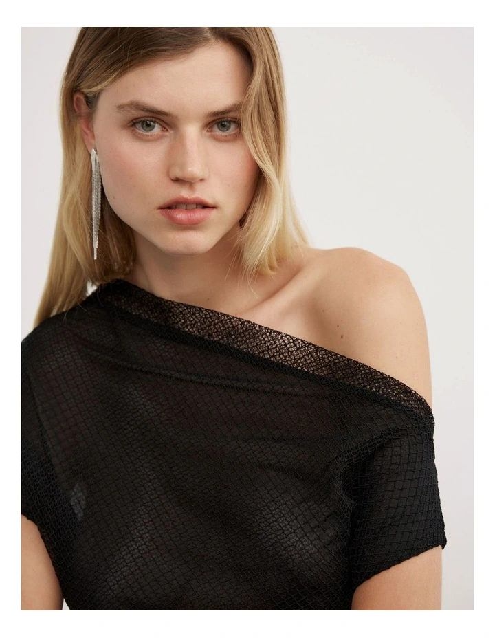 Textured Asymmetric Top in Black image 3