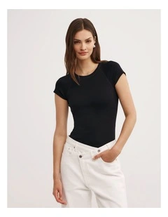 Raglan Sleeve Fitted T-shirt in Black