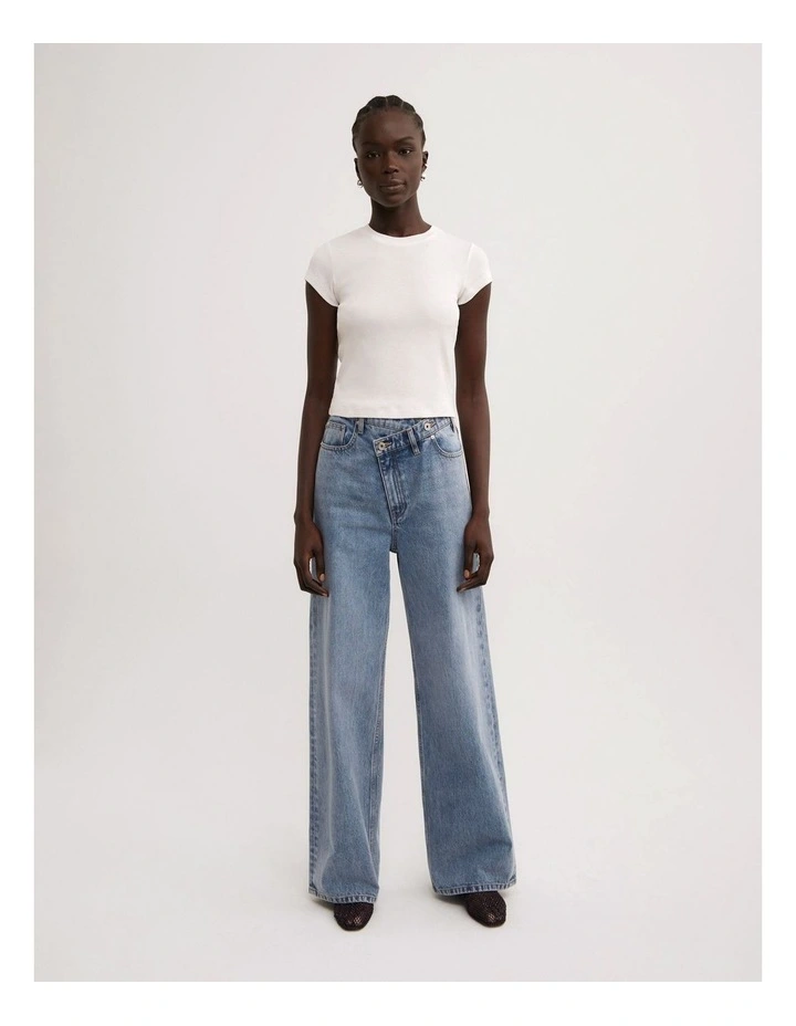 Short Sleeve Fitted T-shirt in Fresh White image 2