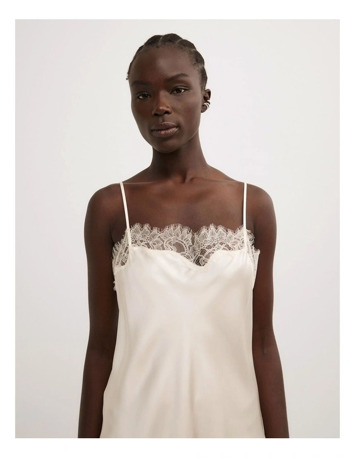 Asymmetric Tunic Top in Vanilla image 3