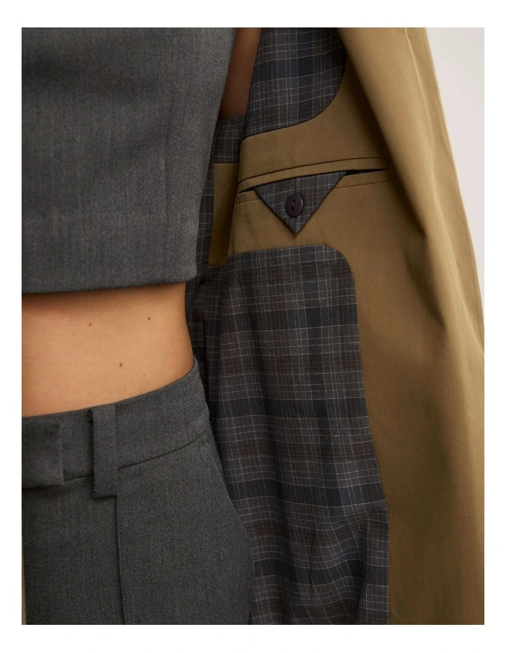 Single Breasted Trench Coat in Beige image 4