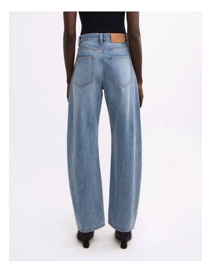 Soft Curve Jeans in Amalfi Wash image 2