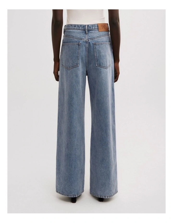 Crossover Jeans in Amalfi Wash image 2