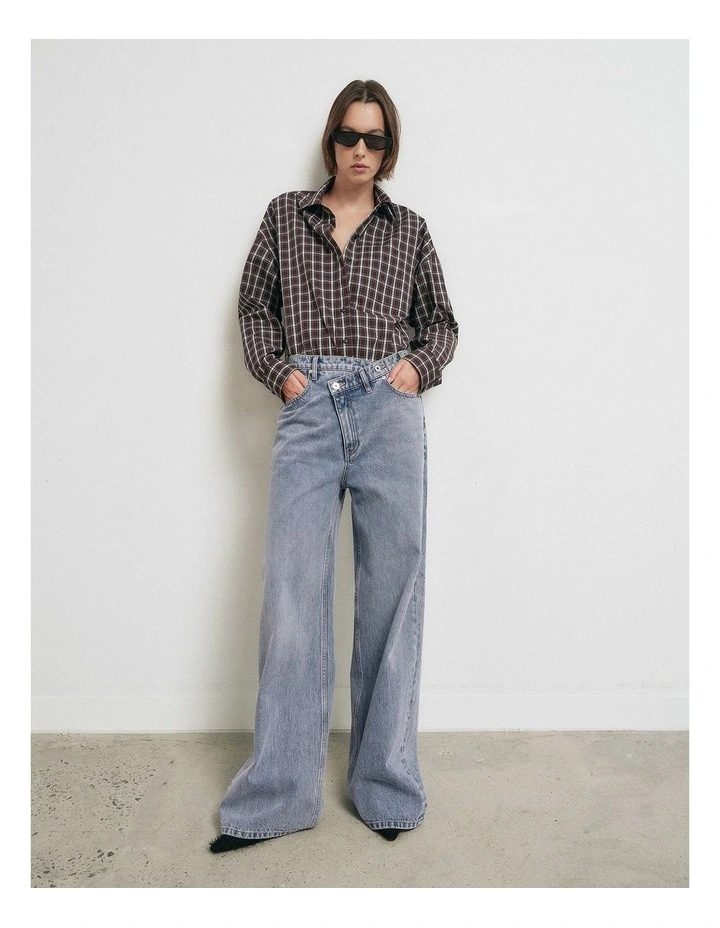 Crossover Jeans in Amalfi Wash image 6