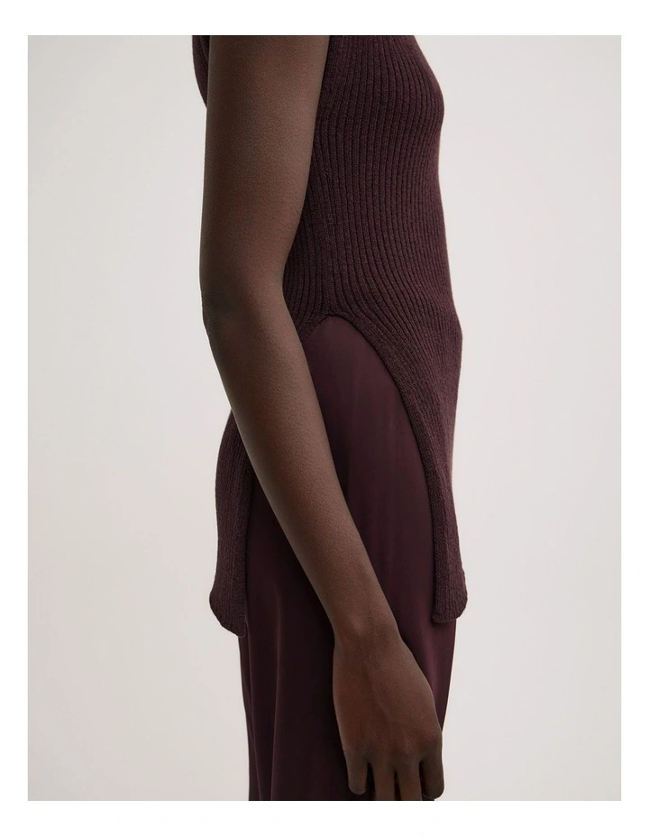 Asymmetric Hem Knit Tank in Plum image 4
