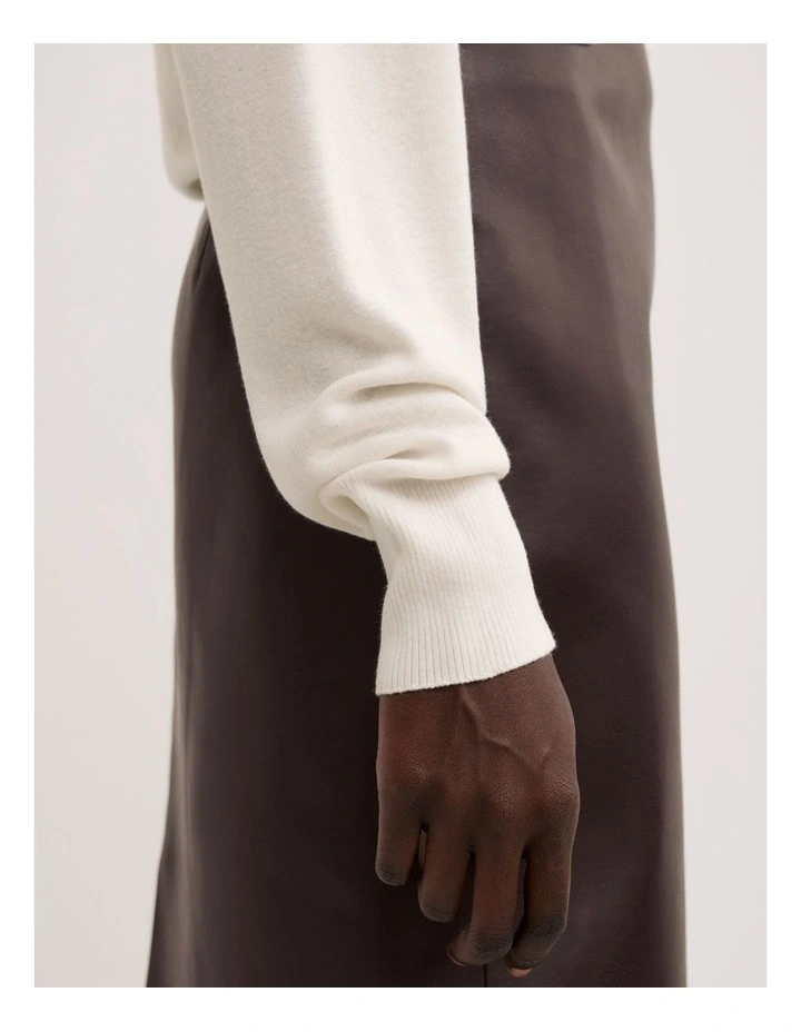 Relaxed V-Neck Cardigan in Vanilla image 4