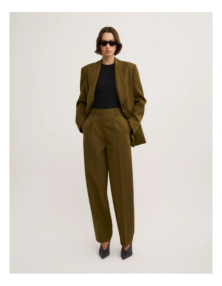Barrel Trousers in Khaki image 7