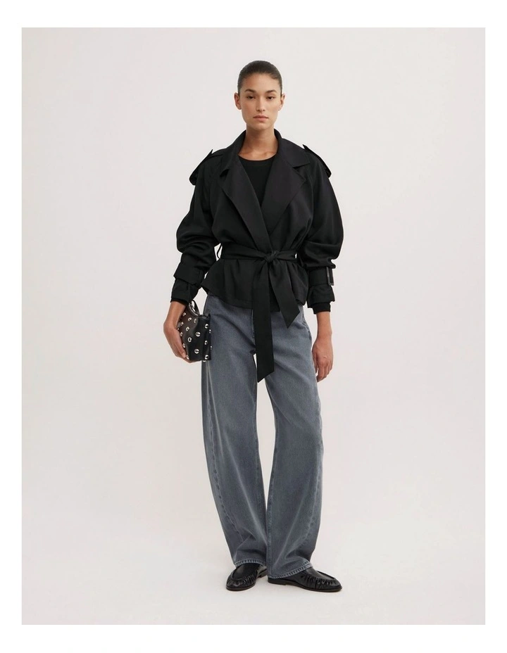 Fluid Cropped Trench Coat in Black image 2