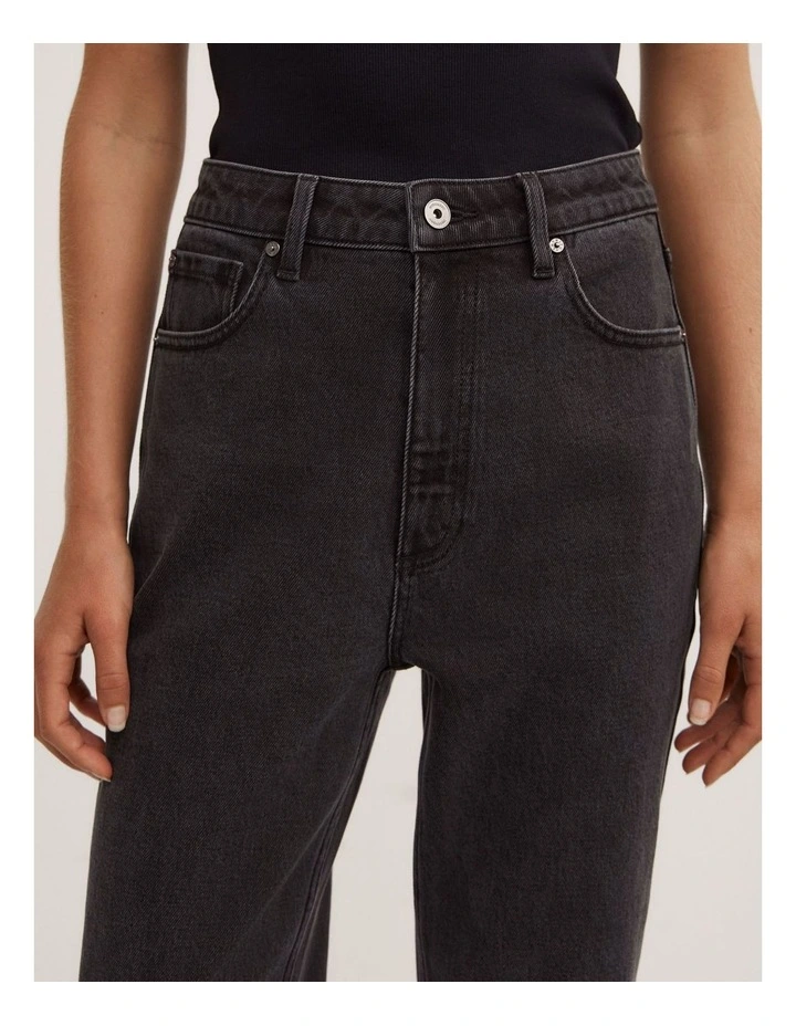 Slim Jeans in Washed Black image 4