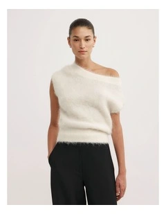 Asymmetric Fluffy Top in Vanilla