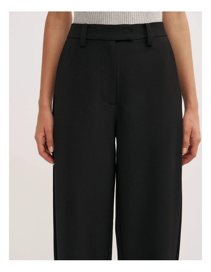 Barrel Pants in Black image 4