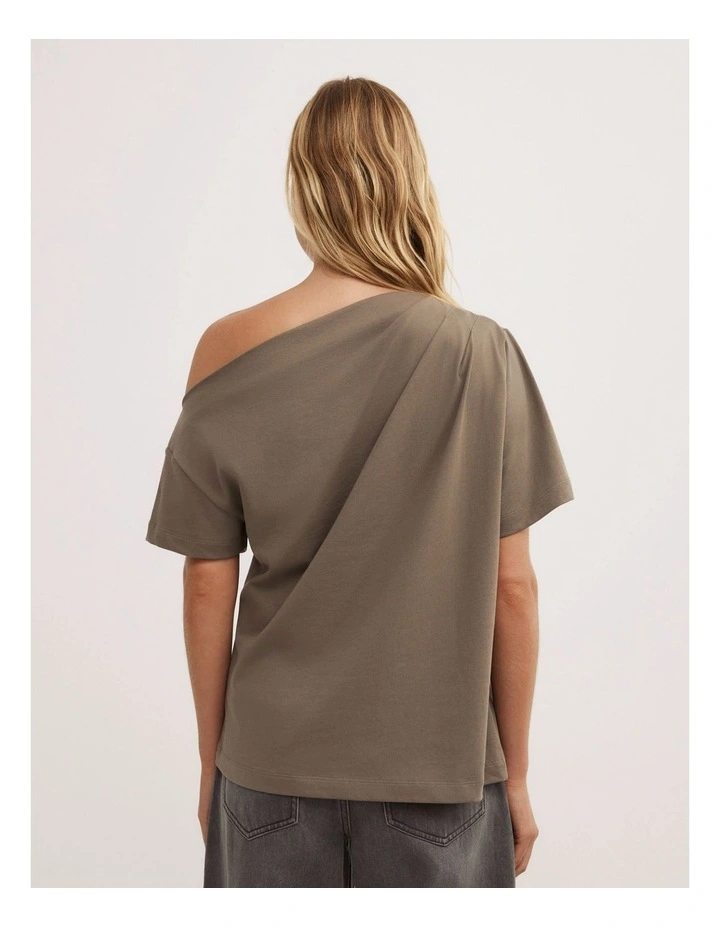 Asymmetric Relaxed T-shirt in Deep Sage image 5
