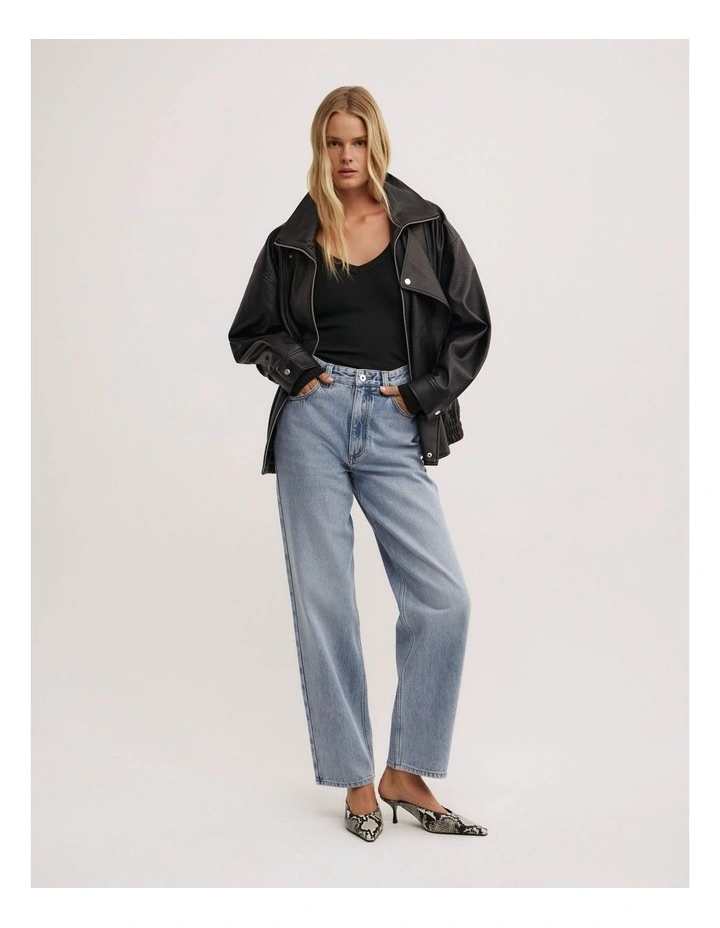 V Neck Long Sleeve Top in Black image 4