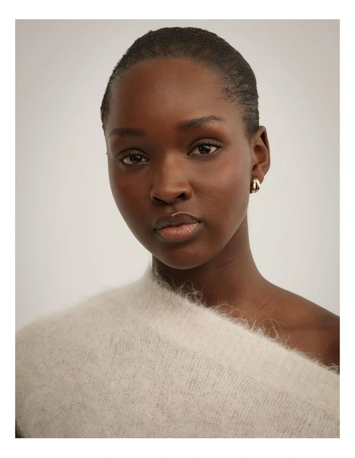 Harlow Earrings in Gold image 2