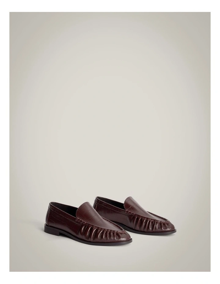 Zoe Loafer in Fig image 3