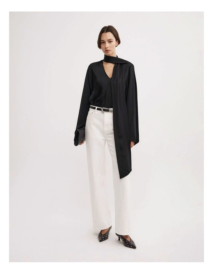 Long Sleeve V-Neck Scarf Top in Black image 2