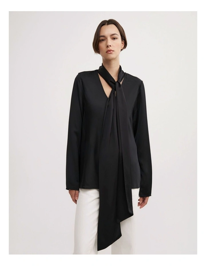 Long Sleeve V-Neck Scarf Top in Black image 3