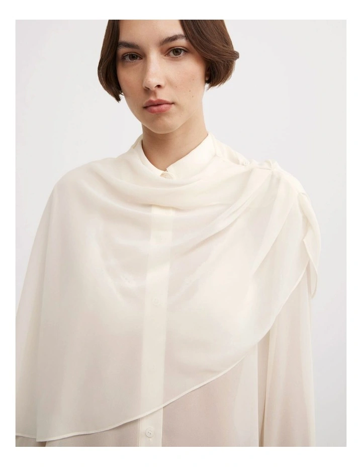 Scarf Shirt in Vanilla image 3