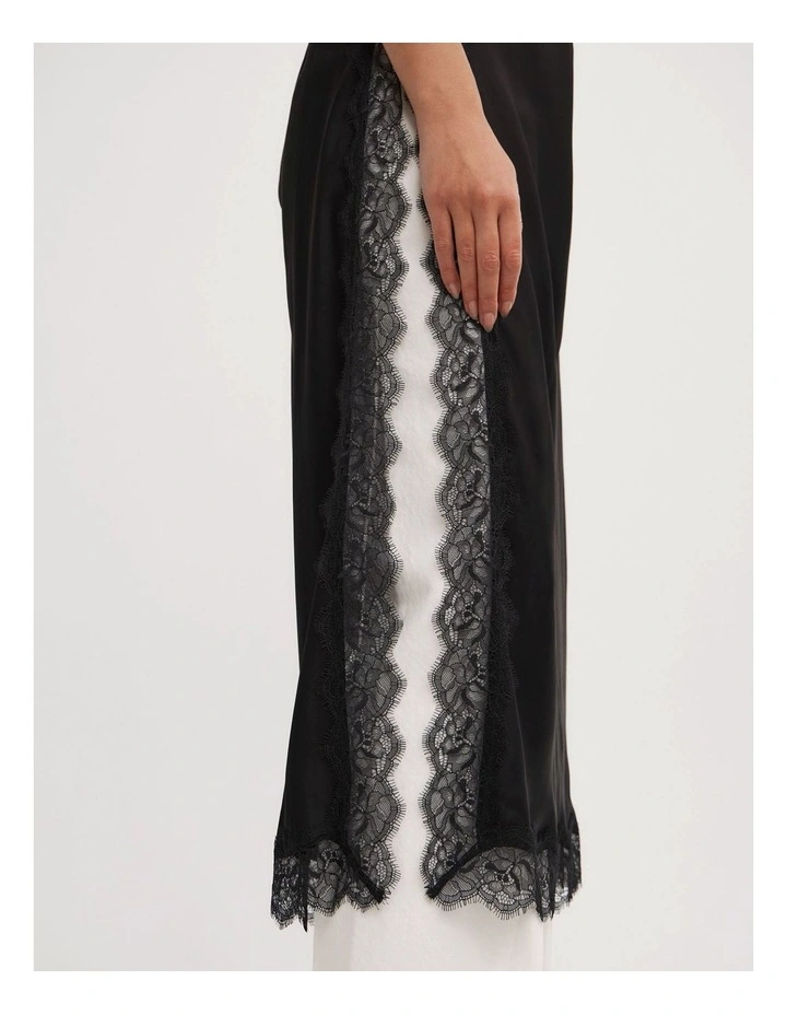 Tunic Top in Black image 4