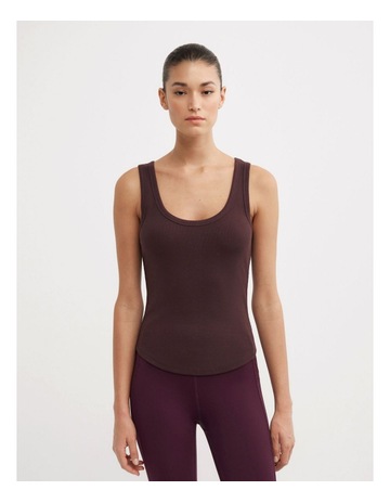 Aubergine colour