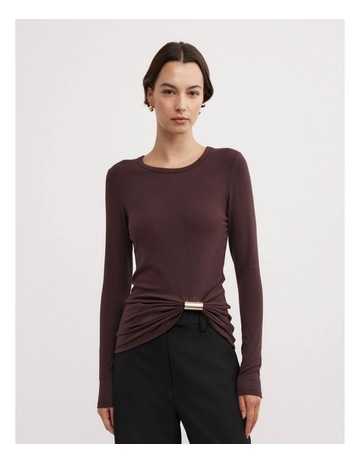 Aubergine colour
