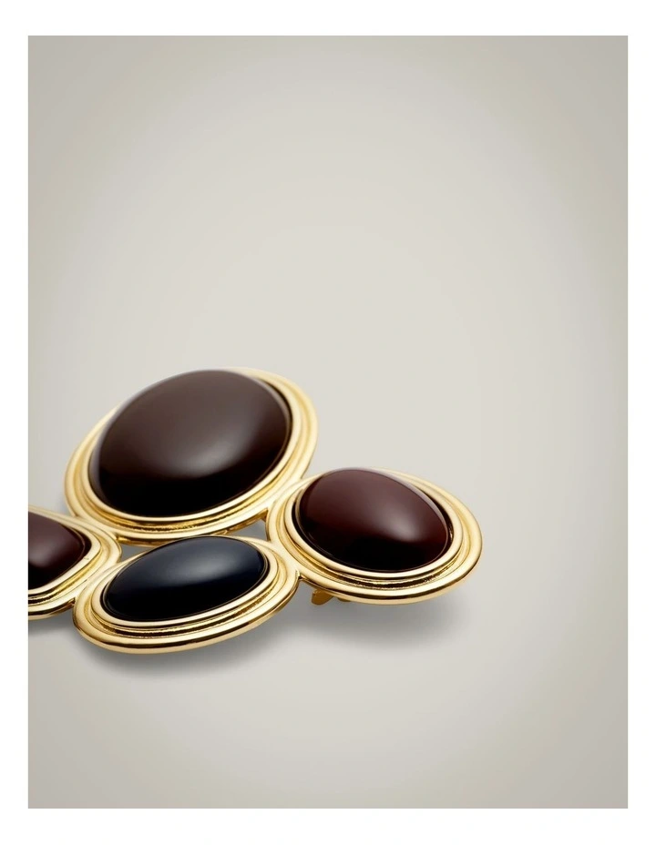 Thea Brooch in Gold image 3