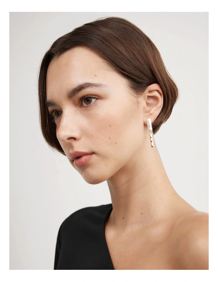 Sage Drop Earrings in Gold image 2