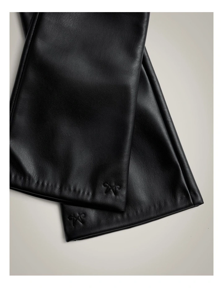 Tilly Gloves in Black image 3