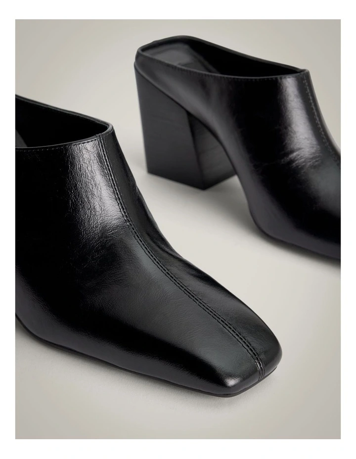 Paloma Mule in Black image 4