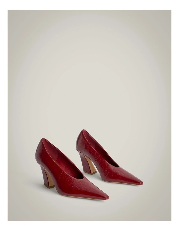 Avery Heel in Ruby image 3