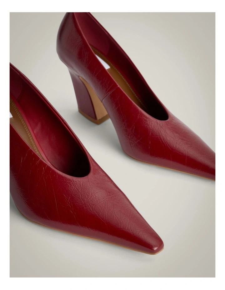 Avery Heel in Ruby image 4