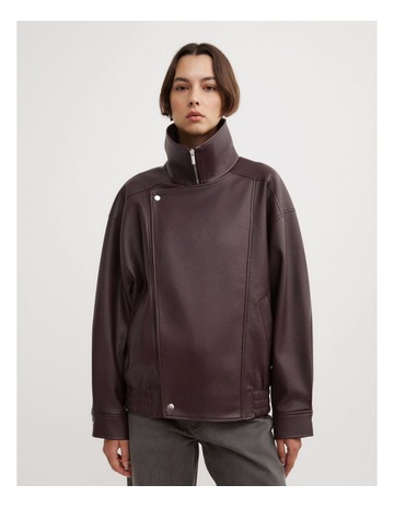 Aubergine colour