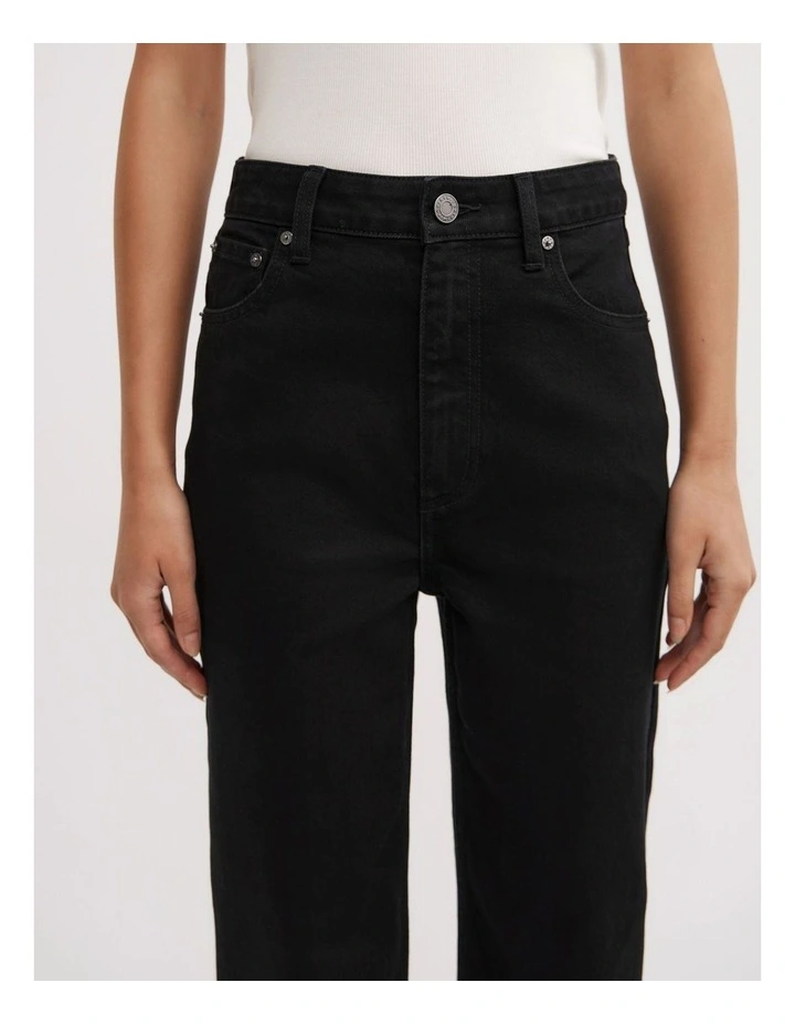 Straight Crop Jeans in Black image 3
