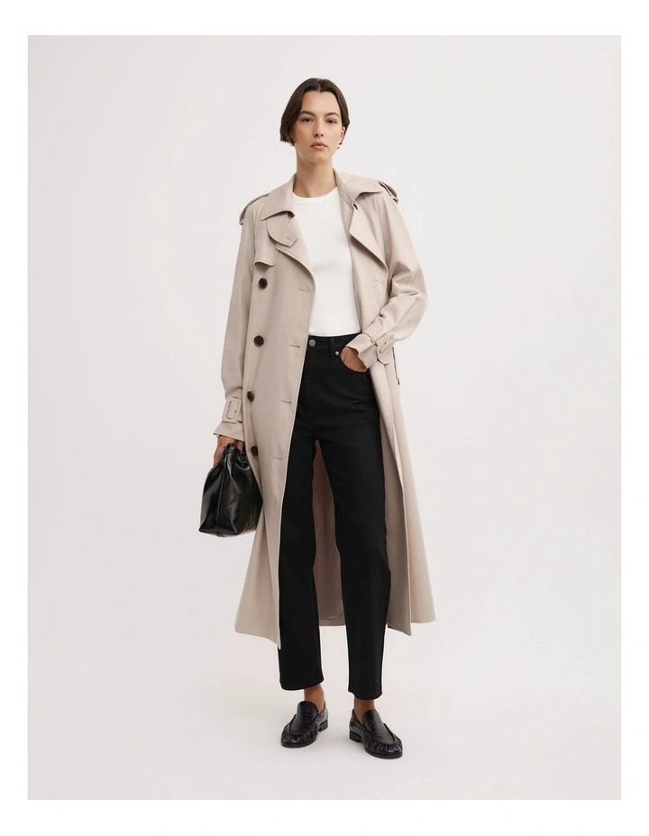 Straight Crop Jeans in Black image 4